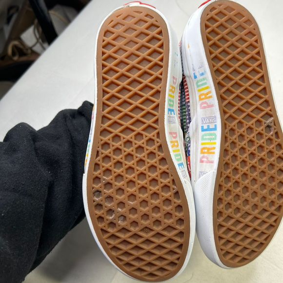 Vans Classic Slip-On Pride Multicolor Kids Size 3 Casual Shoes Play condition - Picture 6 of 11